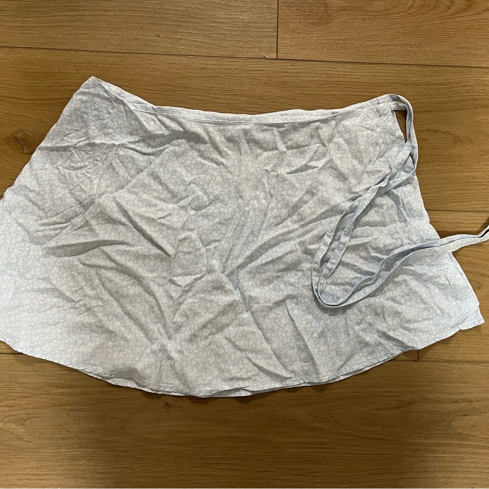 Brandy Melville Light Blue Floral Skirt